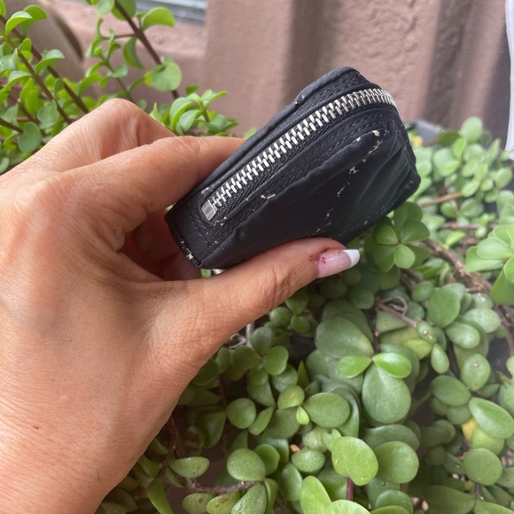 Chanel black travel line coin case - Picture 11 of 11